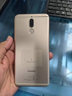 Huawei mate 10.4GB 64 GB