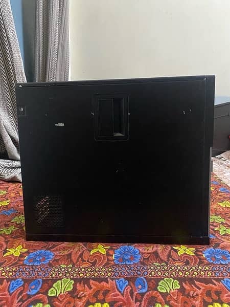 Core i5 2nd  Gen, 256 GB SSD, 8 GB Ram , 2 GB Graphic Card GPU 1