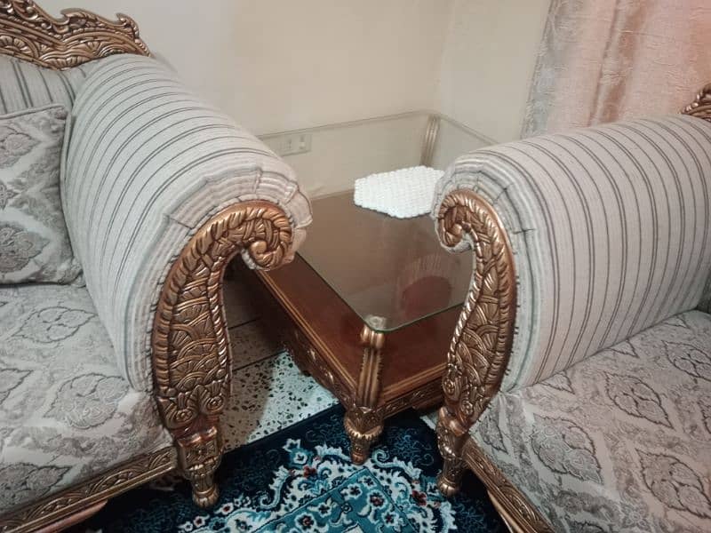 sofa set for sale in excellent condition 4