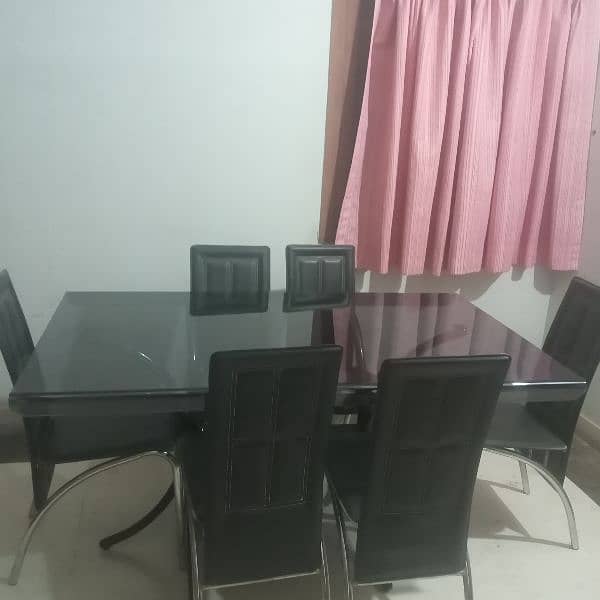 6 persons dining table 0