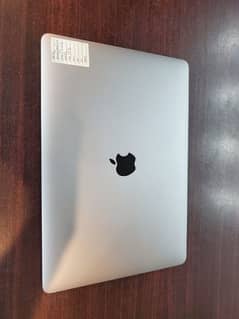 Macbook Pro 2020 i7