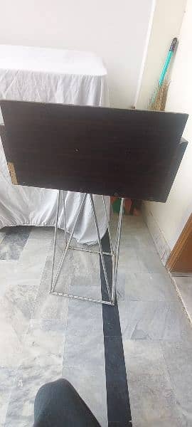 iron and wood stand for water cooler or showpiece, urgent sale 0