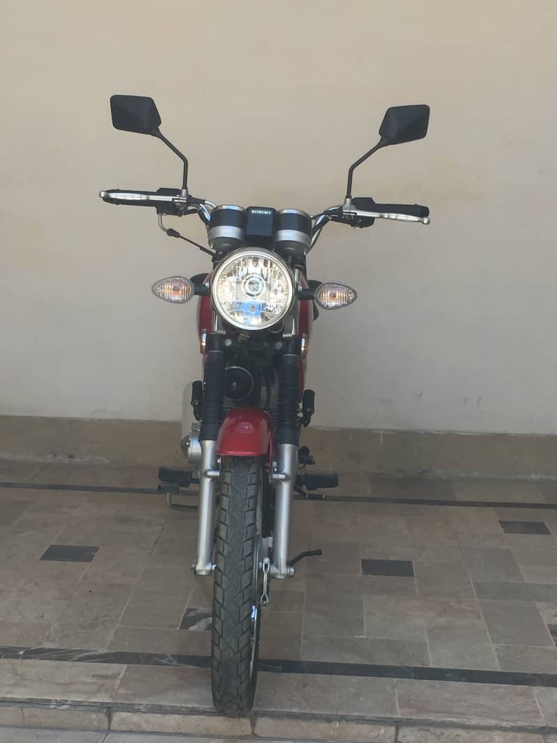 Suzuki GS 150 2013 7