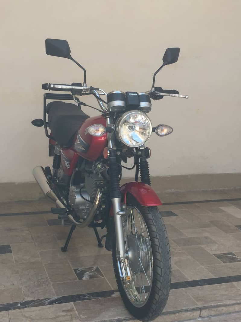 Suzuki GS 150 2013 8