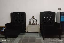 Room chairs with table