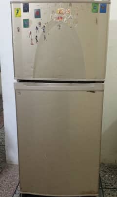 DAWLANCE FRIDGE FOR SALE