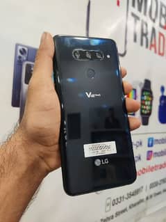 *LG V40 THINQ*