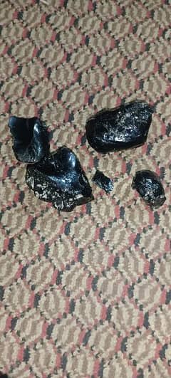 Pure Black Obsidian 200 gram 0