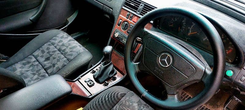 Mercedes C Class 1999 7