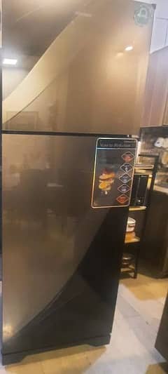 Electrolux big size fridge in excellent condition
