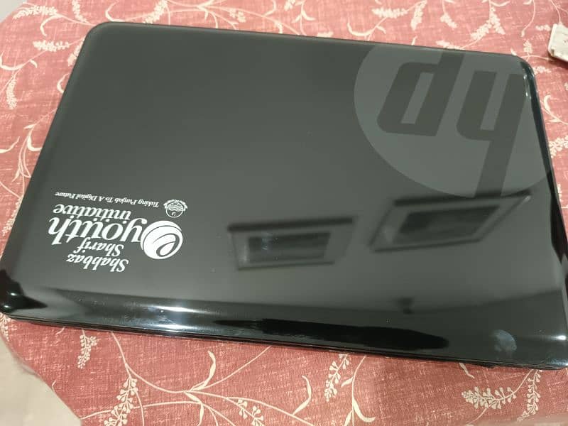 HP 1000 Laptop 1