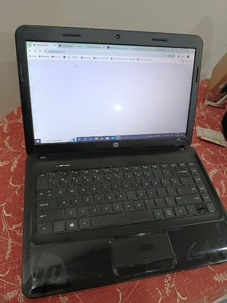 HP 1000 Laptop 5