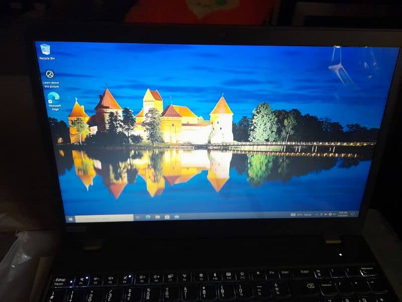 Lenovo thinkpad T15 Ci7-10th generation 256gb ssd 16gb ram 15.6 FHDLed 0