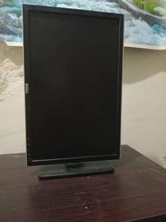 Dell 2208WFPF 22 inch 75hz Monitor with TV box so can be used as tv