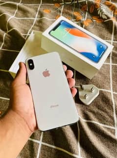 iphone x with complete box 0341-1594140 whatsapp number