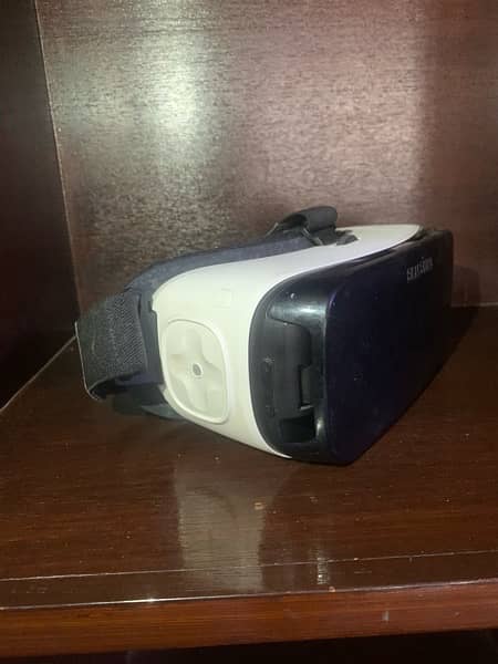 SAMSUNG OCULUS GEAR VR WORKS ON ALL ANDROID DEVICES 3