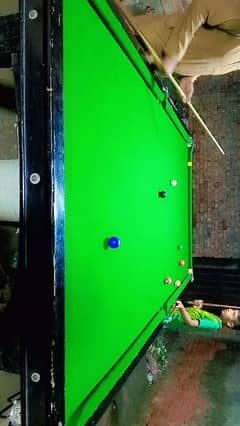 Snooker table 5*10 for sale Good condition