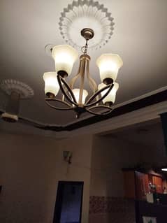 5 bulb Chandelier (fanoos) with 4 single fancy light