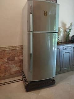 dawlance refrigerator/ fridge + freezer