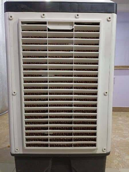 Gree Electric Air cooler for sale in good condition 3