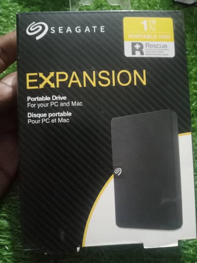 1-TB Seagat External Hard Drive BoxPack 1Year Warranty Delivery Avaibl