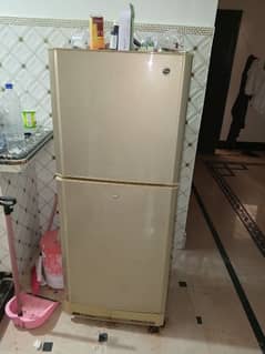 selling a Refrigerator ( fridge )