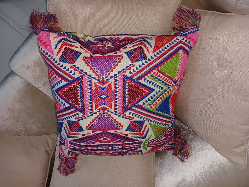 cushion set new almost loot sale traditional and latest design 4