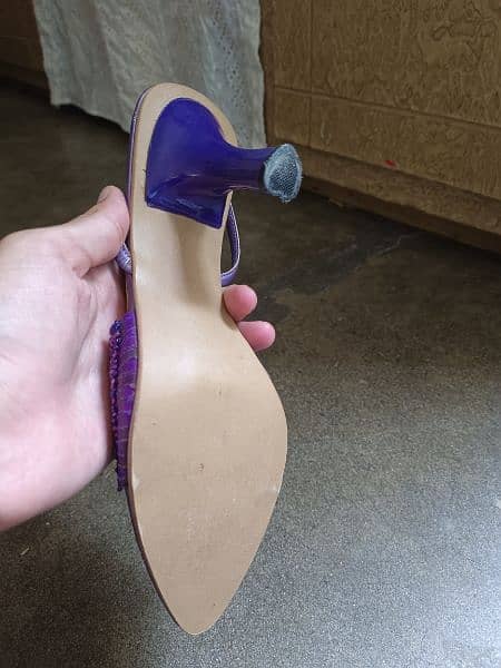 fancy sandals 0