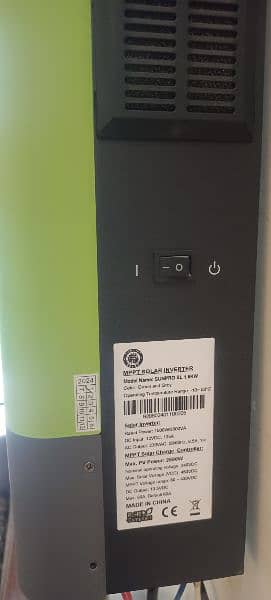 SUNLIFE Solar Inverter 1500watt-12v. Inverterzone wifi dongle avable. 2