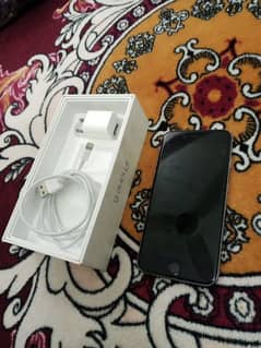 iphone 6 32gb with box and adopter exchange also possible