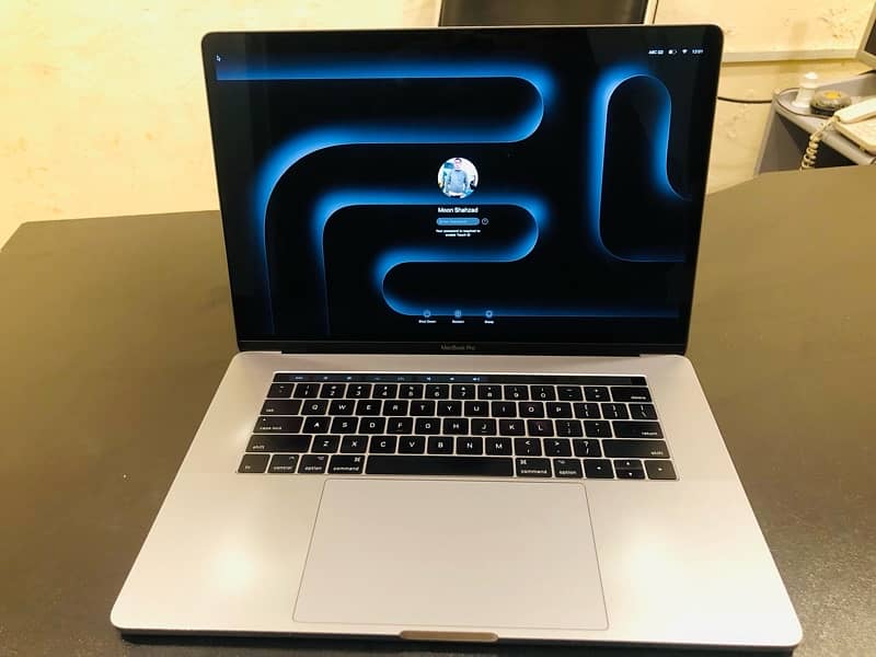 MacBook Pro 2017 — 15” 5