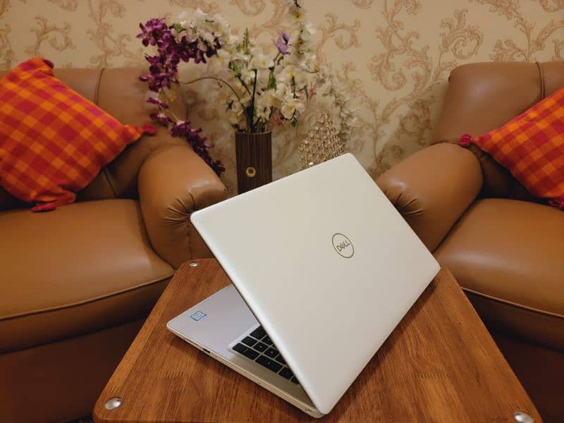 Laptop DELL | Core i5, 8th Gen | Quad Core | Full HD 6