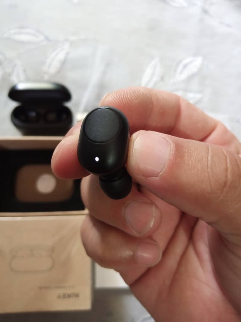 Aukey T31 earbuds imported 1