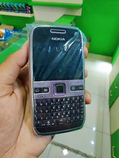 Nokia E72 Classic Fresh Imported Stock 3