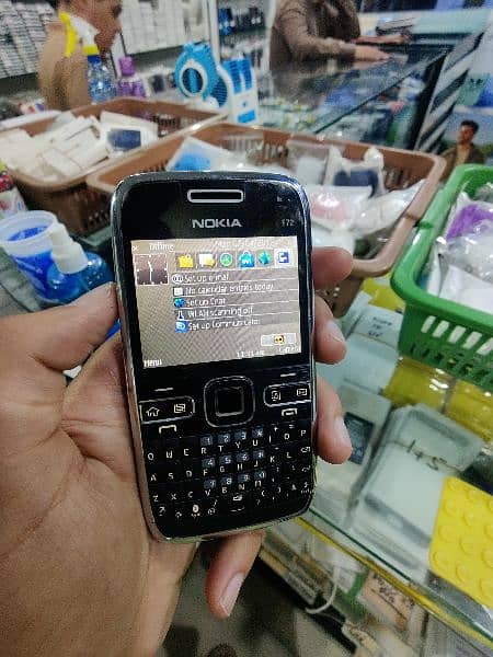 Nokia E72 Classic Fresh Imported Stock 5