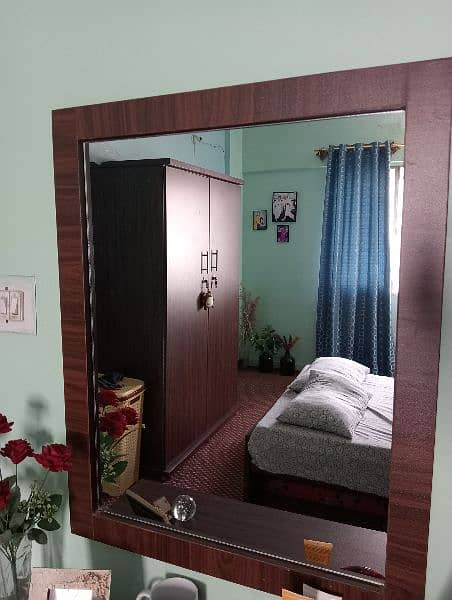 mirror new condition sheesham frame chorai 24 lambai 30 0