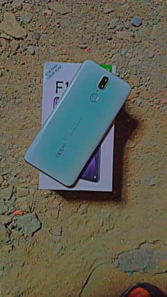 oppo f11. . 6/128 with just box