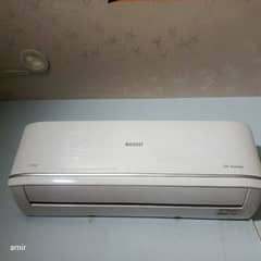 Orient split ac