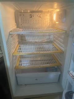 Pell refrigerator