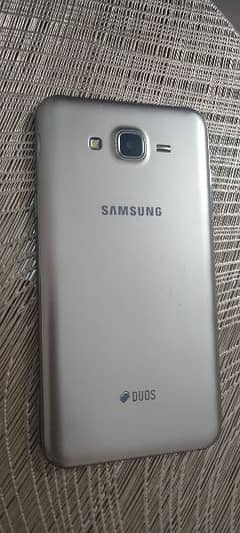 Samsung j7