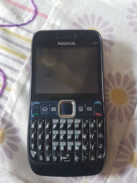 Nokia E63 0