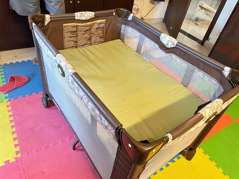 Kids Cot / Baby cot / Kids pram for sale 2