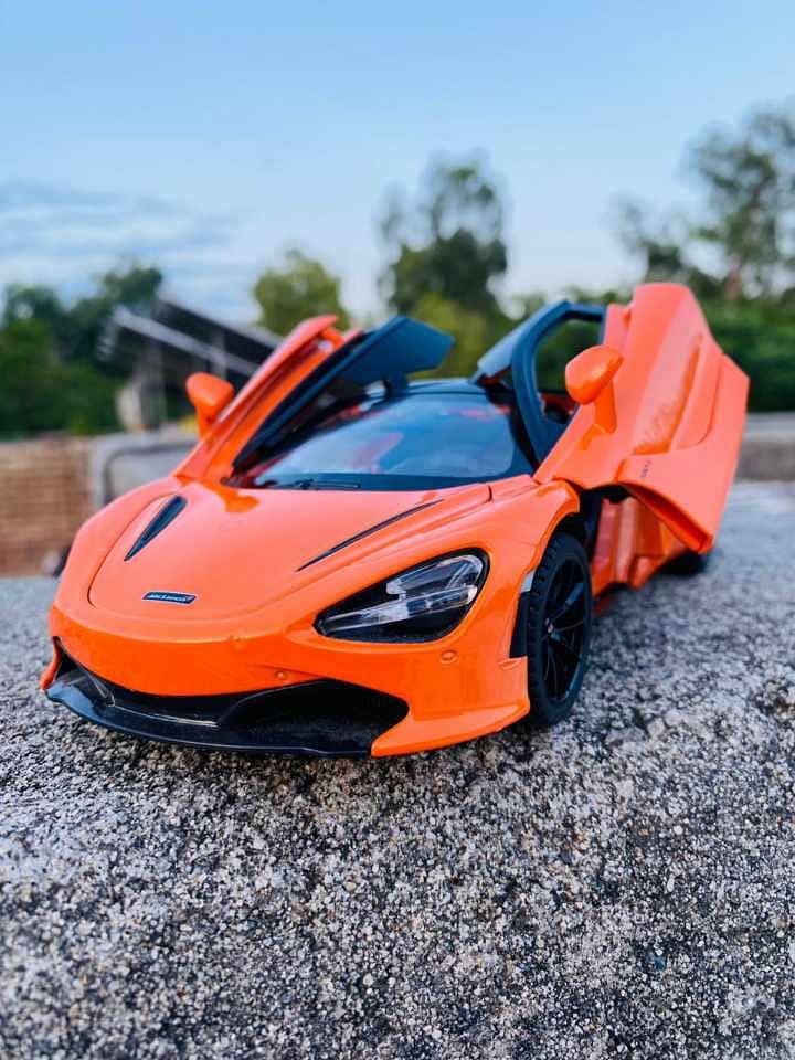 McLaren 720S Model Car Die-cast Metal body car 2