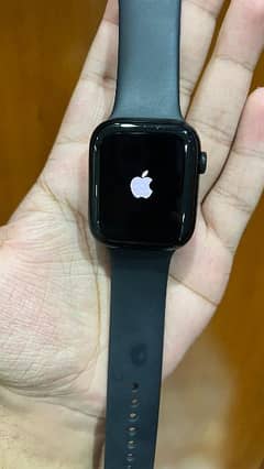 Apple watch series 7 45mm 97% battery health