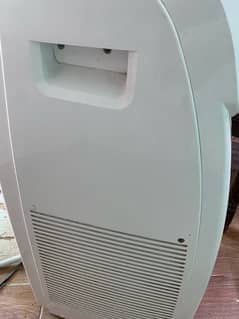 Wansa portable Air conditioner Only 1 month use new condition  10/10