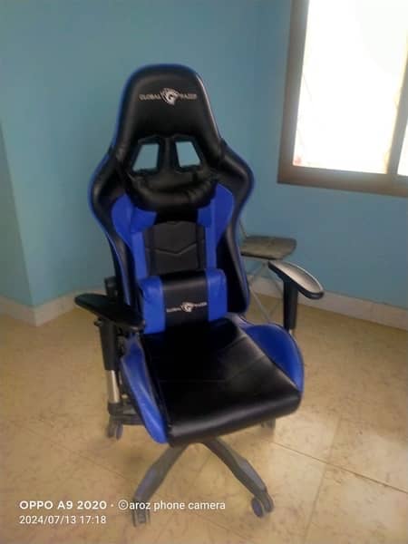 gaming chair 10by10 condition 0