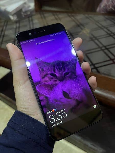 Huawei nova 2 6