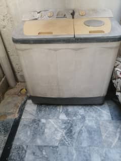 Allied washing and dryer good condition