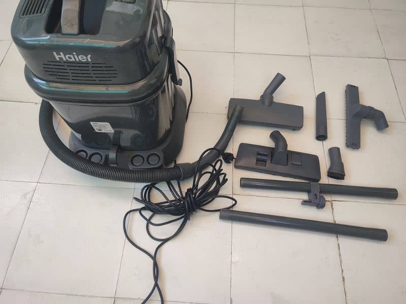 Haier Vaccum Cleaner Wet & Dry 1