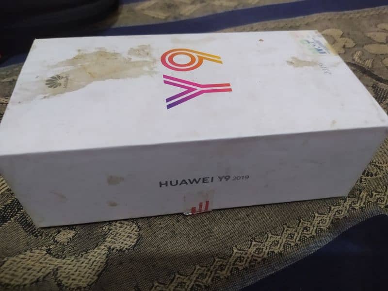 Huawei Y9 2019 (4/64) with box 6